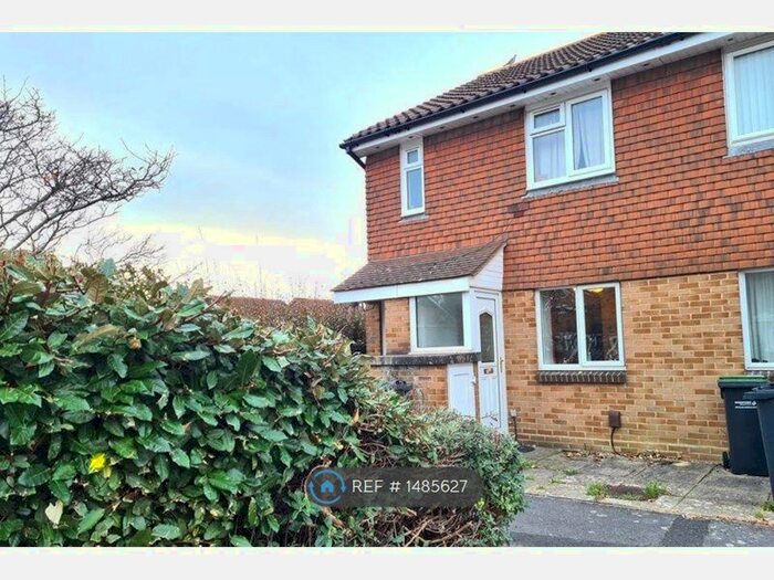 1 Bedroom Maisonette To Rent In Osprey Gardens, Gosport, PO13