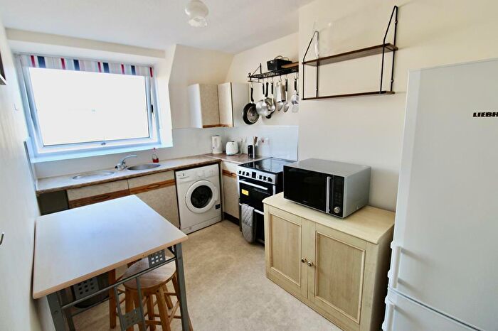 Flat To Rent In Linksfield Gardens, Top Floor, AB24