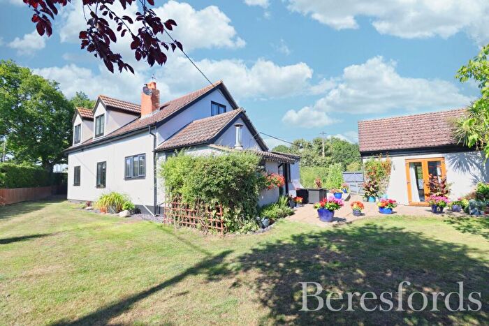 3 Bedroom Detached House For Sale In Totham Hill Green, Great Totham, CM9