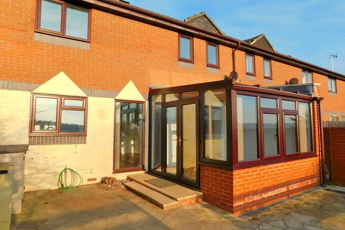 2 Bedroom Terraced House To Rent In Campbell Close, HP13