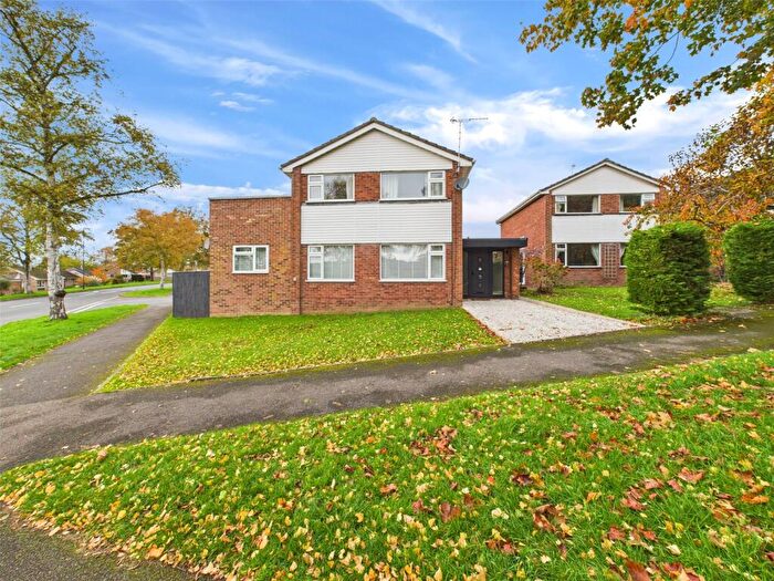 4 Bedroom Detached House For Sale In The Stirrup, Cashes Green, Stroud, Gloucestershire, GL5