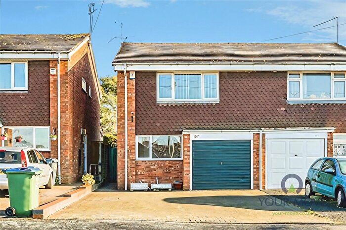 3 Bedroom Semi Detached House To Rent In Birch Road, Oldbury, West Midlands, B68