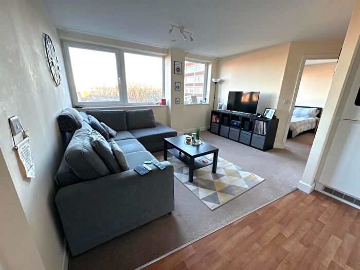 2 Bedroom Apartment To Rent In Gower Street, Derby, DE1