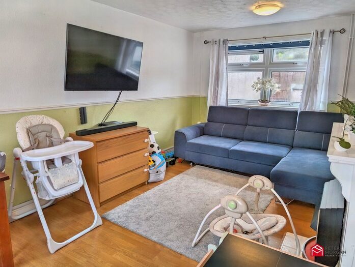 3 Bedroom Terraced House For Sale In Fifth Avenue, Clase, Swansea, SA6