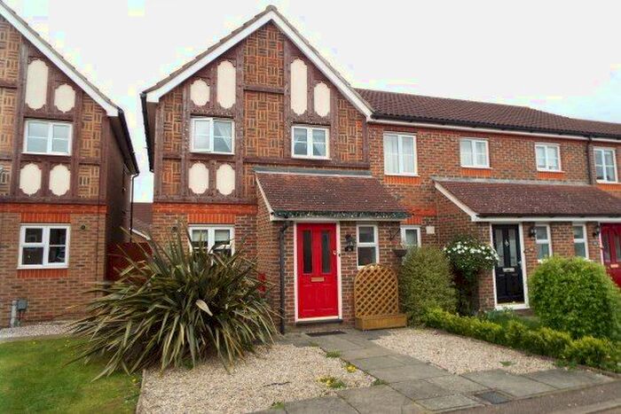 2 Bedroom End Of Terrace House To Rent In Blackdown Close, Stevenage, SG1