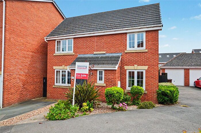 4 Bedroom Detached House For Sale In Rivendale, Leeds, West Yorkshire, LS10