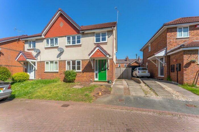 3 Bedroom Semi-Detached House To Rent In Housesteads Drive, Hoole, CH2
