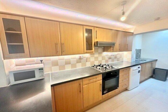 3 Bedroom Property To Rent In Talisman Close, Ilford, IG3