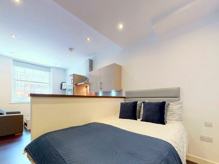 Apartment To Rent In Apt, Park Square Residence #, LS1