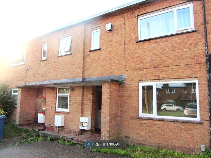 1 Bedroom Maisonette To Rent In West Close, Stone, ST15