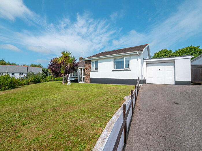 3 Bedroom Detached Bungalow For Sale In Parc Fer Close, Stratton, EX23
