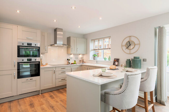 4 Bedroom Detached House For Sale In Swindon, Wiltshire, SN4