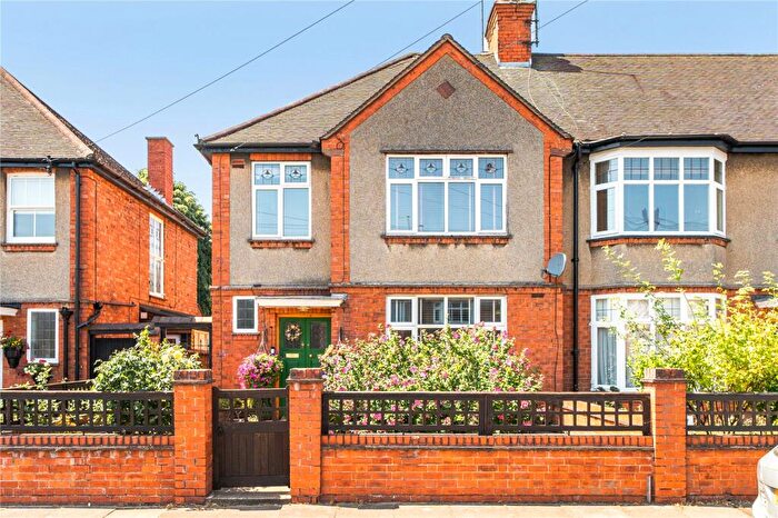 3 Bedroom End Of Terrace House For Sale In Beech Avenue, Northampton, Northamptonshire, NN3