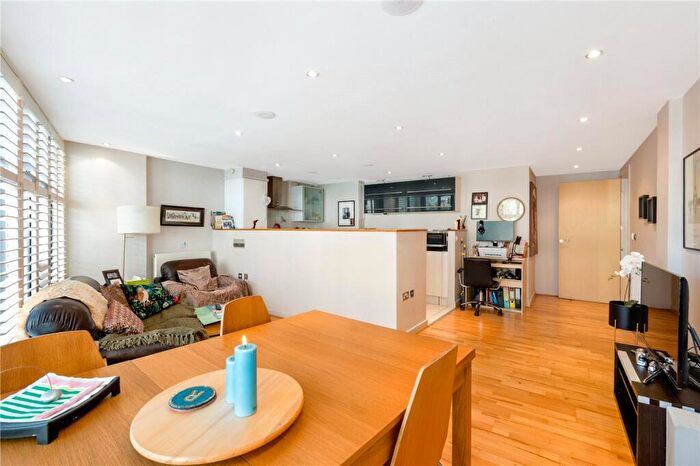 1 Bedroom Apartment For Sale In Aura Court, Peckham Rye, Peckham Rye, London, SE15