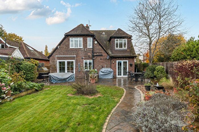 4 Bedroom Detached House For Sale In Potters Lane, Send, Woking, Surrey, GU23