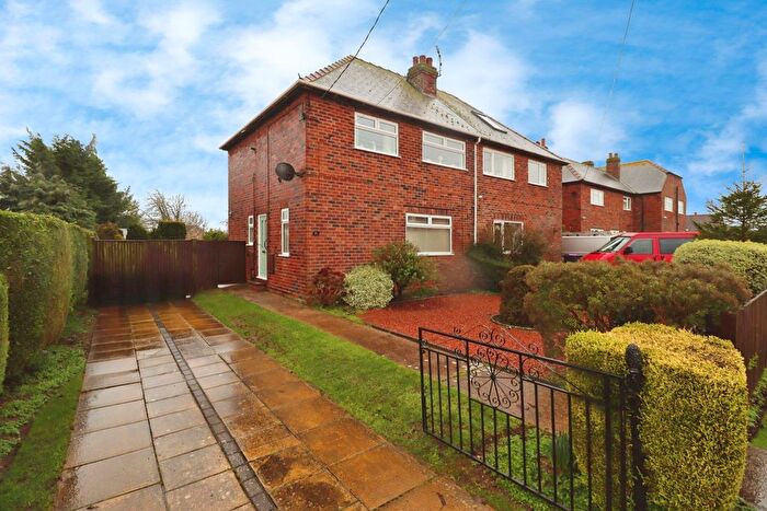 3 Bedroom Semi Detached House For Sale In Green Man Road, Navenby, LN5