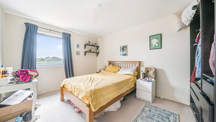 1 Bedroom Flat For Sale In Meadowcroft Mews, London, SE6