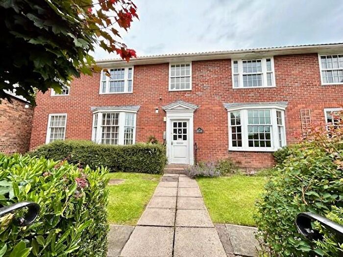 2 Bedroom Apartment To Rent In Browns Lane, Handbridge, CH4