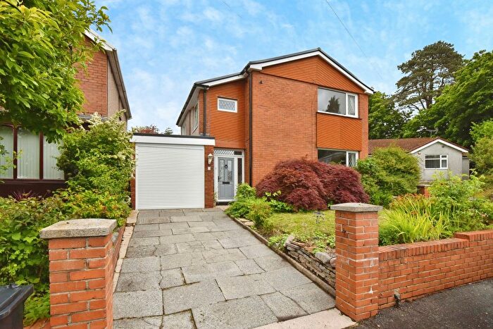 4 Bedroom Detached House For Sale In Gelli Aur, Neath, Neath Port Talbot, SA10