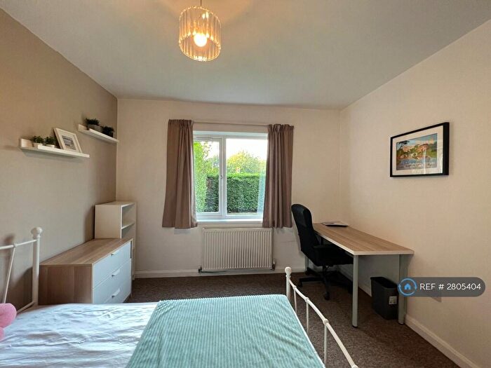 6 Bedroom Detached House To Rent In Charter Avenue, Coventry, CV4