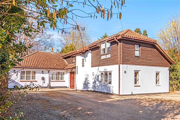 4 Bedroom Detached House For Sale In Scatterdells Lane, Chipperfield, Kings Langley, Hertfordshire, WD4