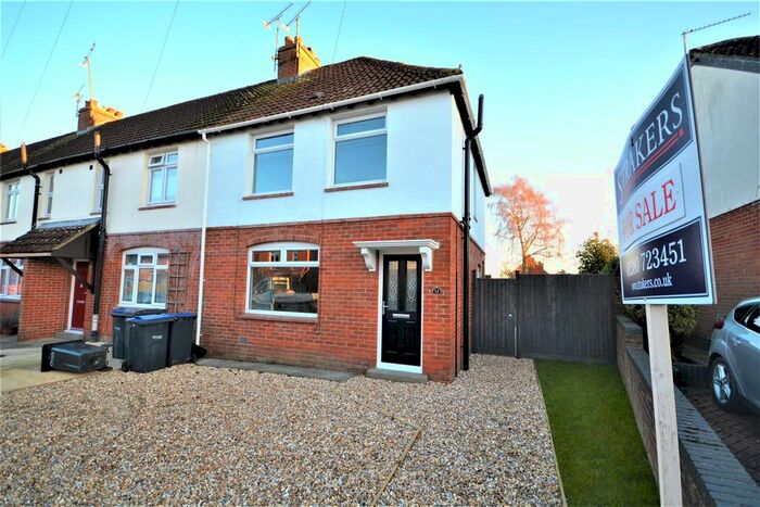 3 Bedroom Semi-Detached House To Rent In Roseland Avenue, Devizes, SN10