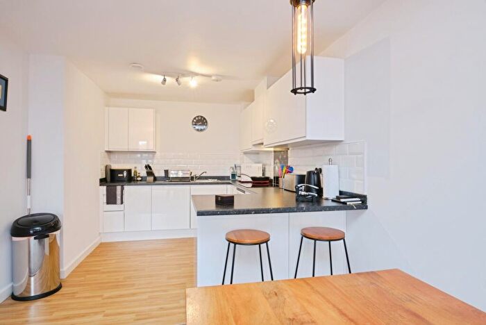 2 Bedroom Flat For Sale In Carver Street, Birmingham, West Midlands, B1