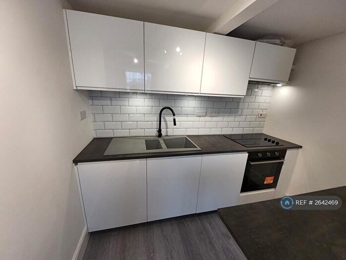 1 Bedroom Flat To Rent In Carlton Crescent, Southampton, SO15