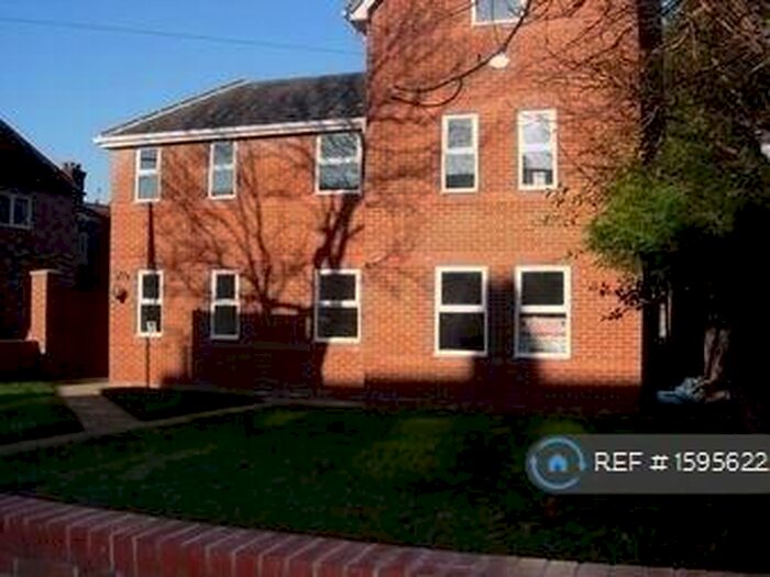 2 Bedroom Flat To Rent In Green Lane, Mossley Hill, Liverpool, L18