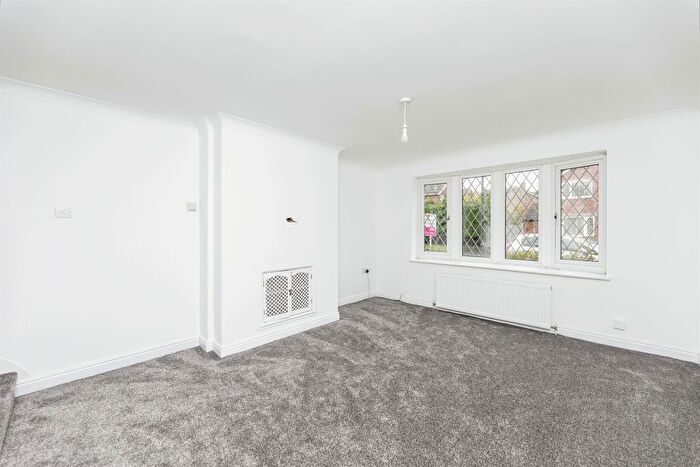 2 Bedroom Semi-Detached House For Sale In Sycamore Road, Barlby, Selby, YO8