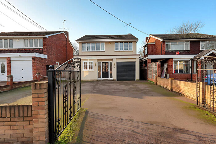 5 Bedroom Detached House To Rent In Nevendon Road, Wickford, SS12