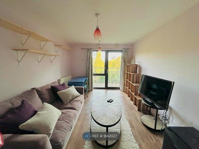 1 Bedroom Flat To Rent In Gwynne Road, London, SW11