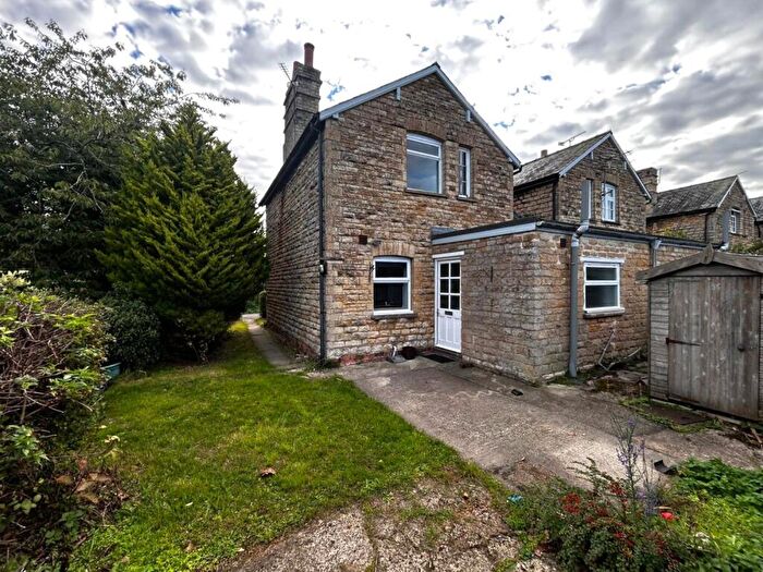 3 Bedroom Semi-Detached House To Rent In School Lane, South Carlton, Lincoln, Lincolnshire, LN1