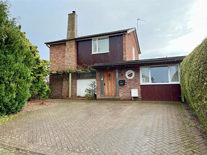 4 Bedroom House For Sale In Ebbisham Drive, Norwich, NR4