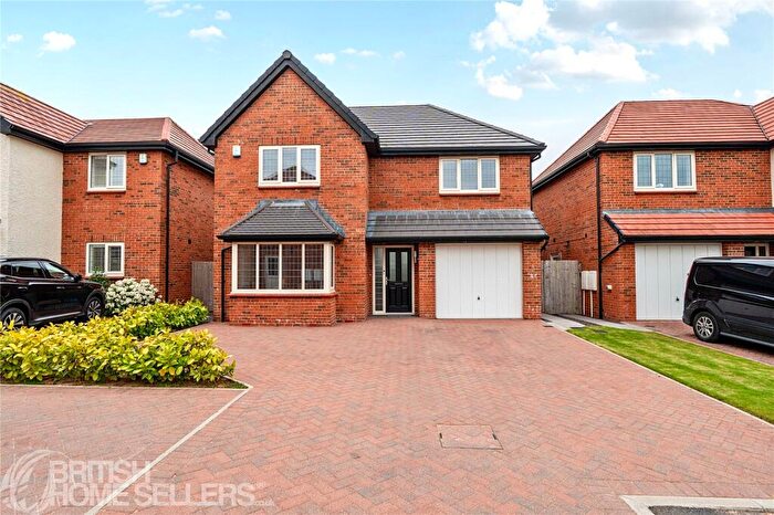 4 Bedroom Detached House For Sale In Bowland Court, Freckleton, Preston, Lancashire, PR4