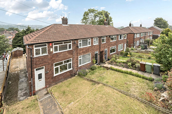 3 Bedroom End Of Terrace House For Sale In Broad Lane, Bramley, Leeds, LS13