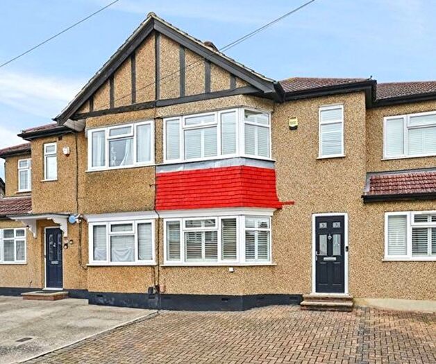 3 Bedroom Terraced House For Sale In Chudleigh Way, Ruislip, HA4