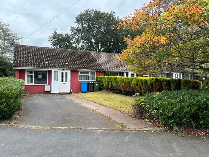 2 Bedroom Bungalow For Sale In Hill Street, Essington, Wolverhampton, WV11