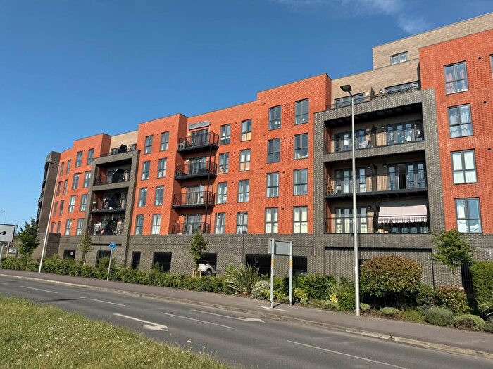 2 Bedroom Flat To Rent In Nightingale Way, Reading, RG30