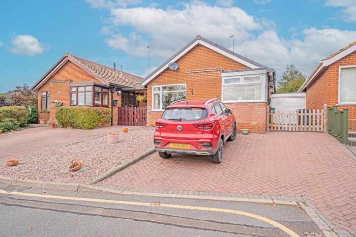 2 Bedroom Detached Bungalow For Sale In Glovers Close, Meriden, CV7