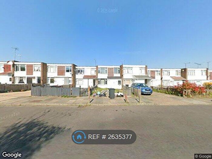 3 Bedroom Terraced House To Rent In Robin Way, Orpington, BR5