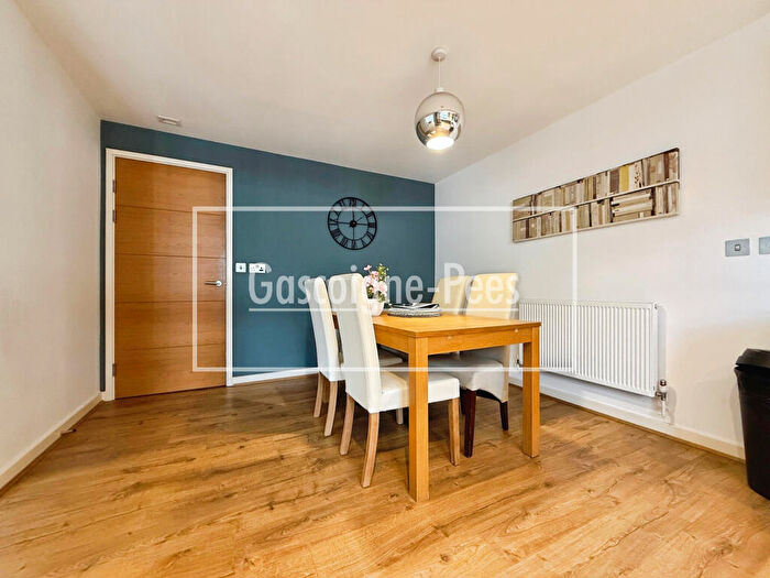 2 Bedroom Apartment To Rent In The Residence, Guildford, GU1