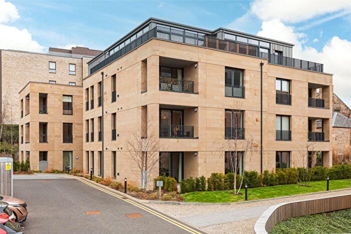 2 Bedroom Flat To Rent In Corstorphine Road, Edinburgh, EH12