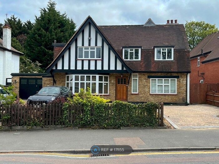 4 Bedroom Detached House To Rent In Lovibonds Avenue, Kent, BR6