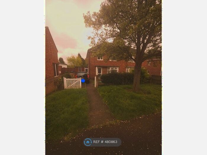 3 Bedroom Semi-Detached House To Rent In Cliff Crescent, Warmsworth, Doncaster, DN4