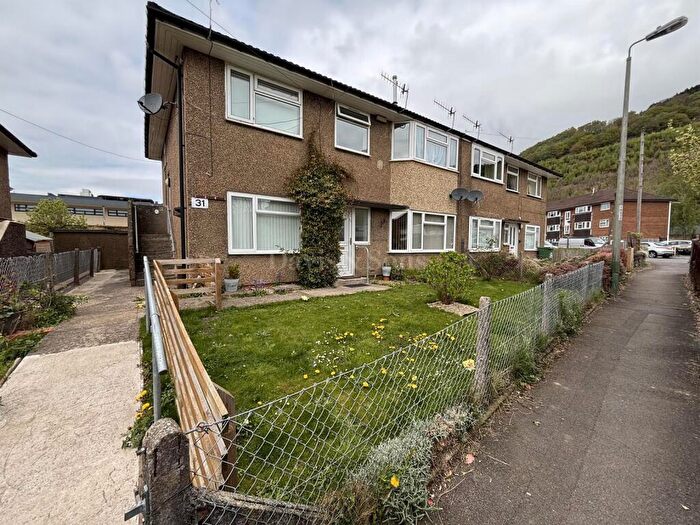 2 Bedroom Flat For Sale In Waunfawr Gardens, Cross Keys, Newport., NP11