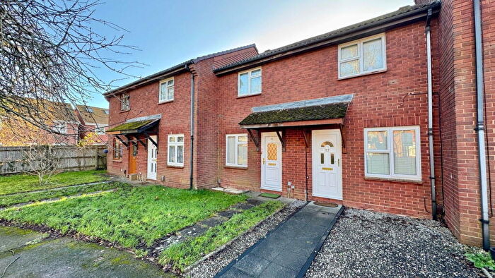 2 Bedroom Terraced House For Sale In Braemore Close, Thatcham, RG19