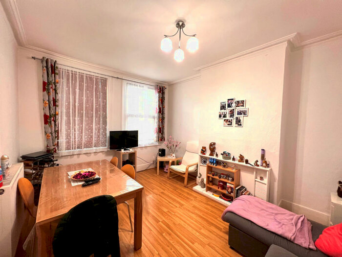 3 Bedroom Terraced House To Rent In Solway Road, Wood Green, N22