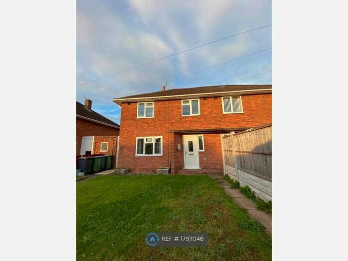 3 Bedroom Semi-Detached House To Rent In Gibbons Road, Trench, Telford, TF2