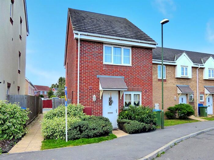 2 Bedroom End Of Terrace House To Rent In Stammer Road, Wick, Littlehampton, BN17